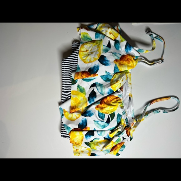 Never Worn SeaSelfie Two Piece Bathing Suit size Medium Lemon Reversible - Picture 5 of 6